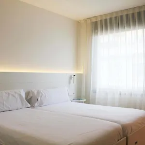 Pol & Grace 4*, Barcelona Spain