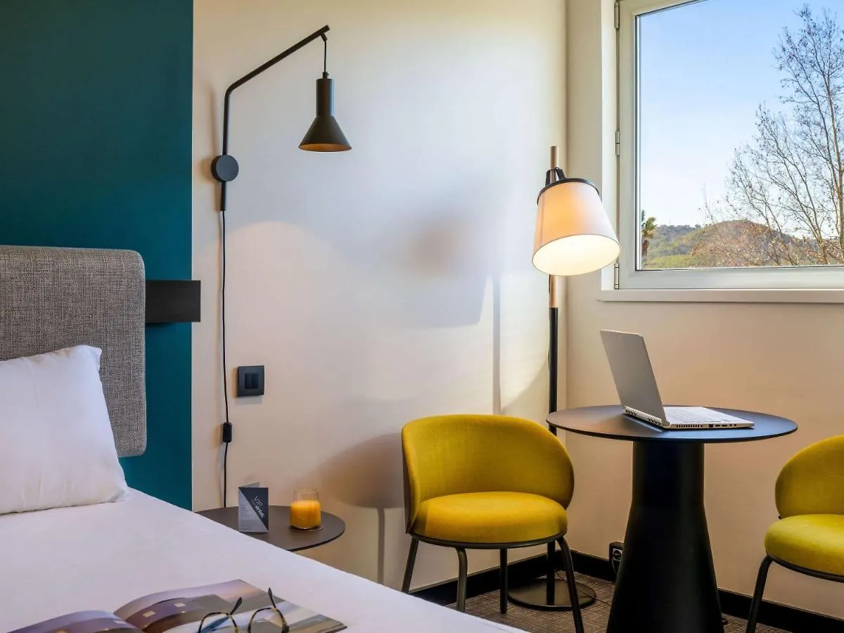 Ibis Barcelona Aeropuerto Виладеканс 0*,  Испания